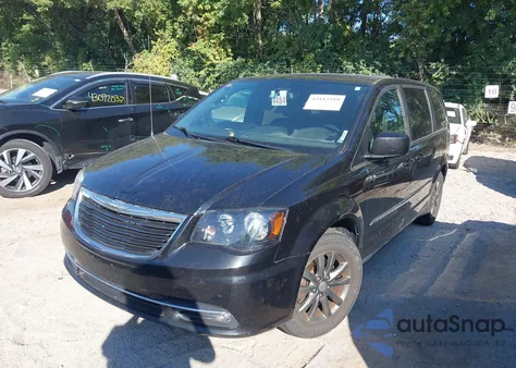 2015 Chrysler Town & Country S from USA, damaged, VIN 2C4RC1HG6FR571657